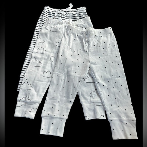 3 pack of Gap cotton pants, front tie, all new, 2 white, 1 navy stripe, 12-18 M - Picture 4 of 6